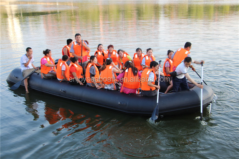 Duża, wielokolorowa, dmuchana  – Fishing Boat Inflatable recenzja i cena